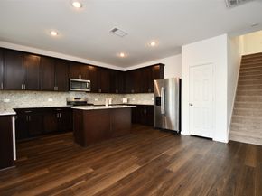 7329 Madison Commons Lane, Houston TX 77075