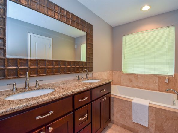 9030 Quebec Drive, Houston TX 77096