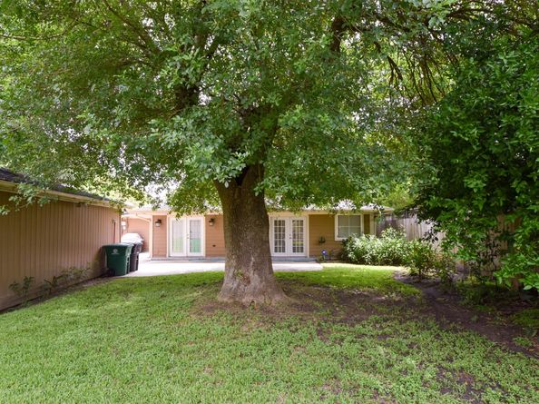 9030 Quebec Drive, Houston TX 77096