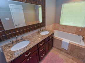 9030 Quebec Drive, Houston TX 77096