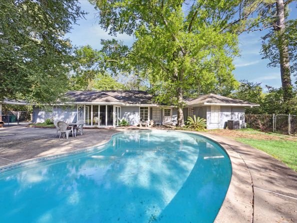 48 Rollingwood Drive, Houston TX 77080