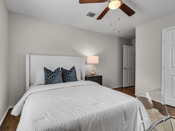 1514 Sutton Street, Houston TX 77006