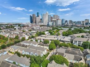 1514 Sutton Street, Houston TX 77006