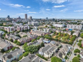 1514 Sutton Street, Houston TX 77006