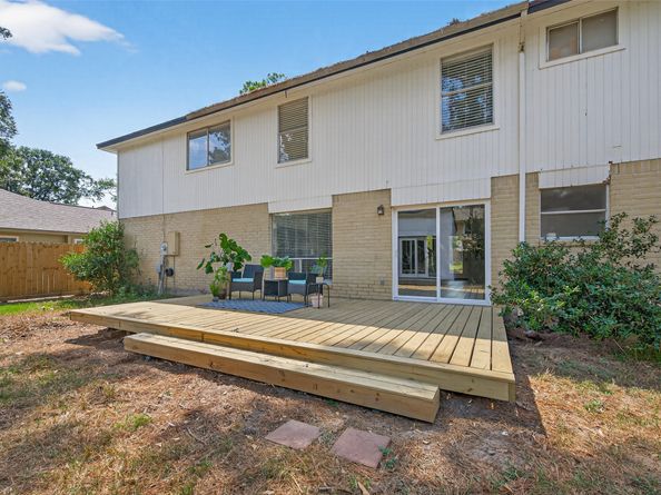 56 N Morningwood Court, Spring TX 77380