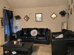 2112 Davis Street B, Houston TX 77026