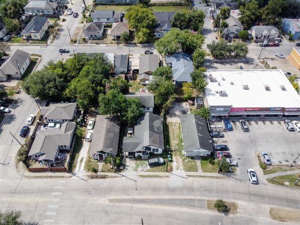 2403/2409/2411 Fulton Street, Houston TX 77009