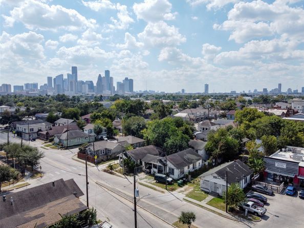 2403/2409/2411 Fulton Street, Houston TX 77009