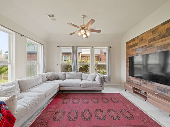 1619 Caledonia Trail, Sugar Land TX 77479