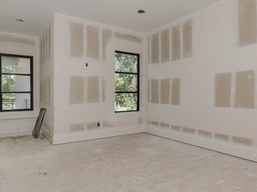 5 Buttonbush Court, The Woodlands TX 77380