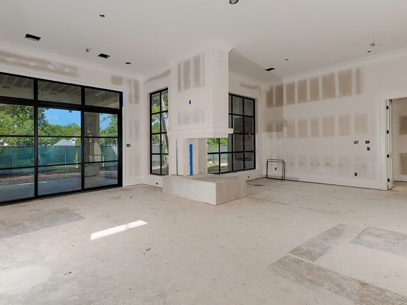 5 Buttonbush Court, The Woodlands TX 77380