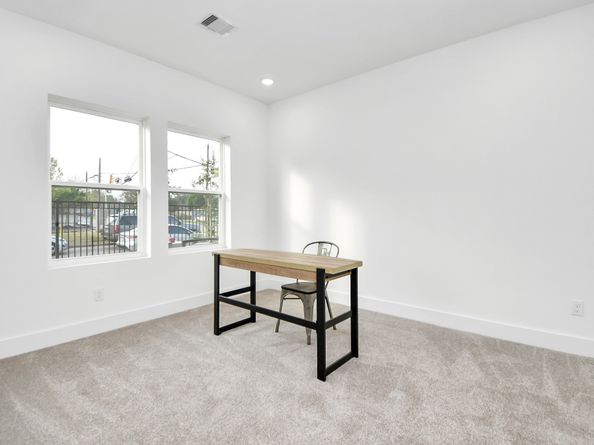 4802 Elysian Street C, Houston TX 77009
