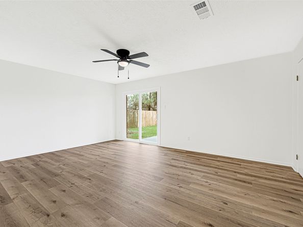 15231 Silverman Street, Houston TX 77598