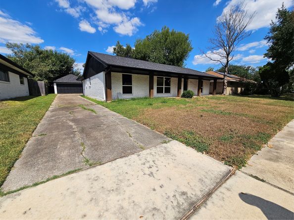 5706 Rutherglenn Drive, Houston TX 77096