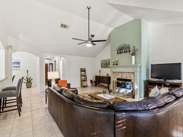 155 W Drifting Shadows Circle, The Woodlands TX 77385
