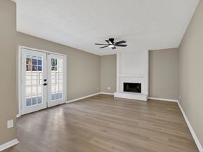 19 Hickory Oak Drive, The Woodlands TX 77381