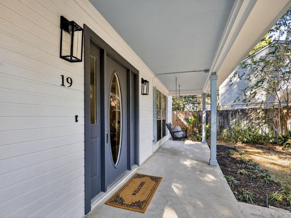 19 Hickory Oak Drive, The Woodlands TX 77381