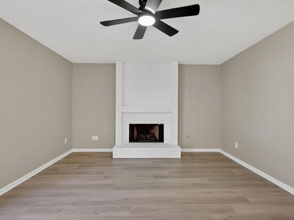19 Hickory Oak Drive, The Woodlands TX 77381