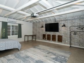 5739 Valkeith Drive, Houston TX 77096