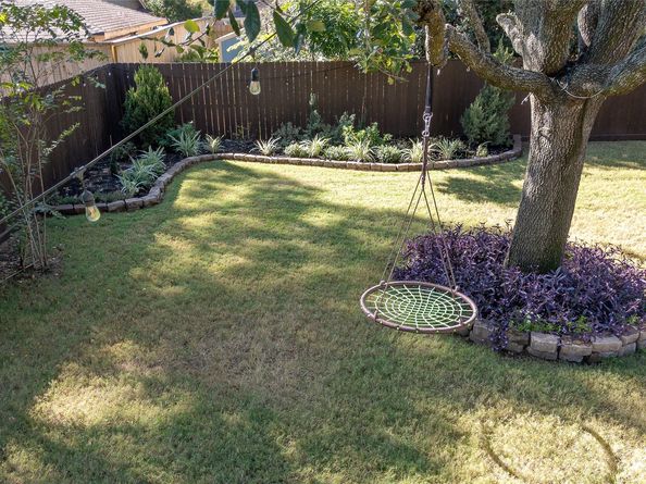 5739 Valkeith Drive, Houston TX 77096