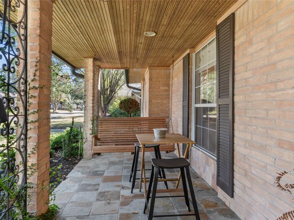 5739 Valkeith Drive, Houston TX 77096