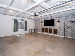 5739 Valkeith Drive, Houston TX 77096