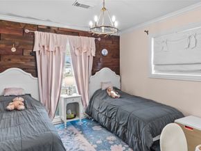 5739 Valkeith Drive, Houston TX 77096
