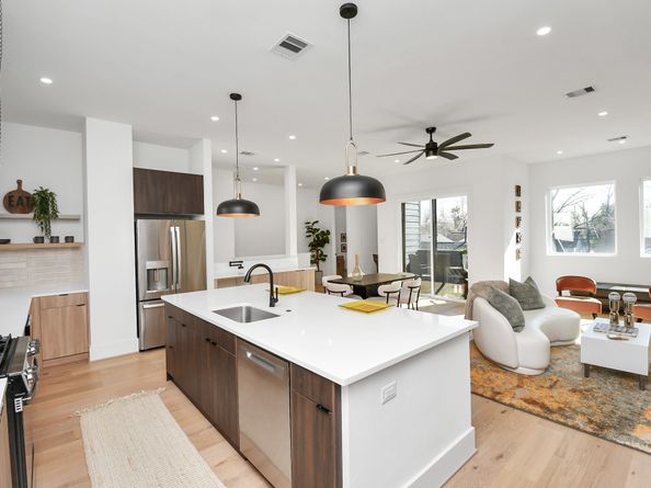 319 N Nagle Street, Houston TX 77003
