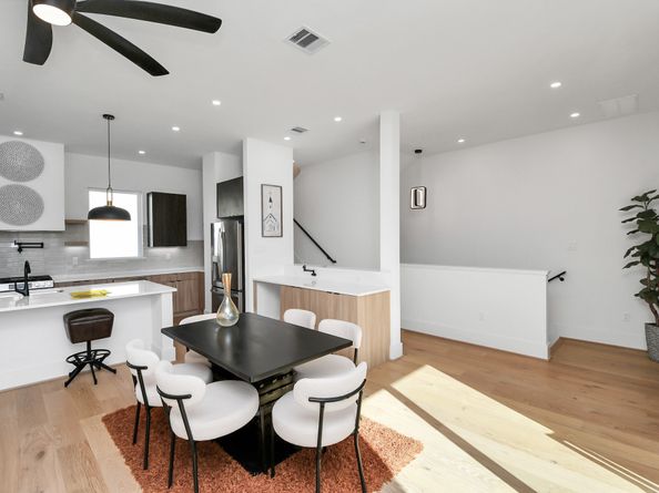 319 N Nagle Street, Houston TX 77003