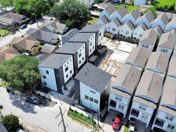 319 N Nagle Street, Houston TX 77003