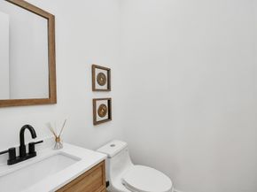 319 N Nagle Street, Houston TX 77003