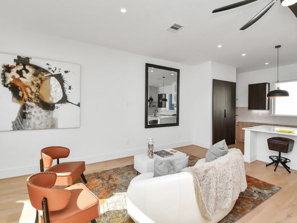319 N Nagle Street, Houston TX 77003