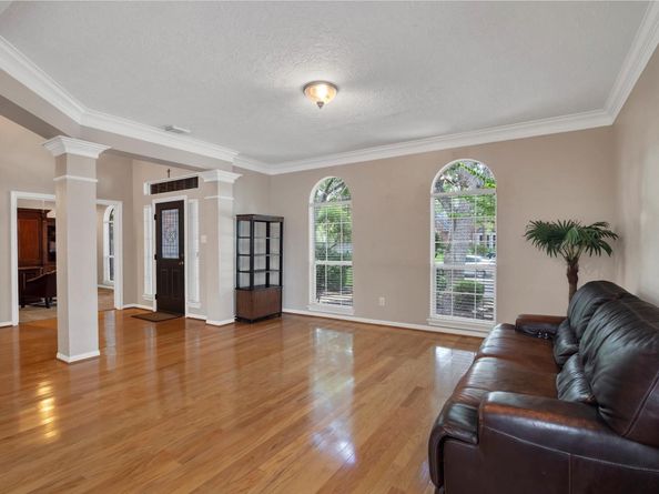 4015 Park Circle Way, Houston TX 77059