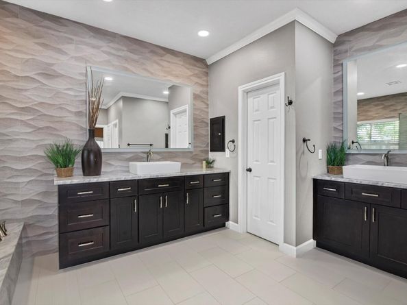 4015 Park Circle Way, Houston TX 77059