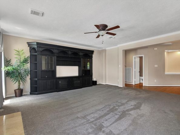 4015 Park Circle Way, Houston TX 77059