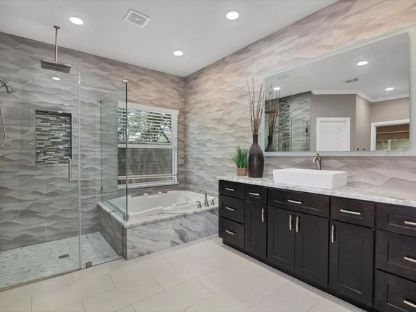 4015 Park Circle Way, Houston TX 77059