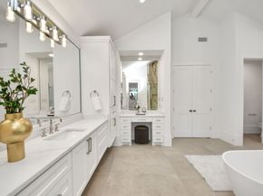 1638 Wakefield Drive, Houston TX 77018