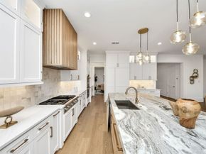 1638 Wakefield Drive, Houston TX 77018