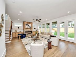 1638 Wakefield Drive, Houston TX 77018