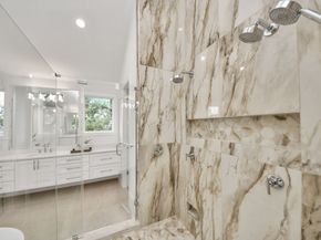 1638 Wakefield Drive, Houston TX 77018