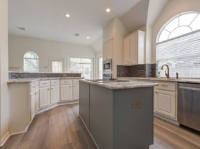 1315 Crescent Parkway Court, Houston TX 77094