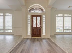 1315 Crescent Parkway Court, Houston TX 77094