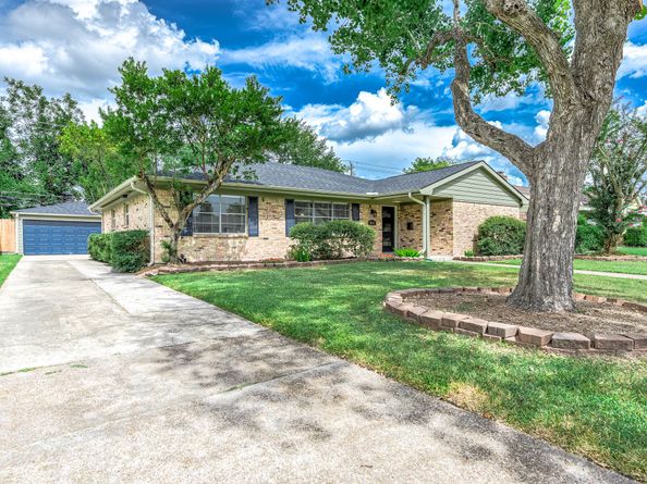 6030 Warm Springs Road, Houston TX 77035