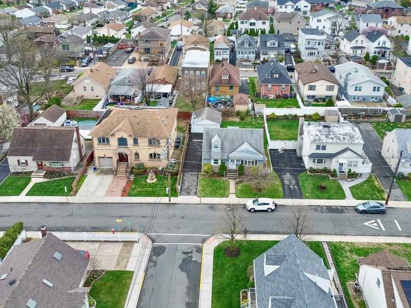 133 Franklin St, Secaucus NJ 07094