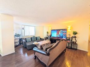 412 Harmon Cove Tower 412, Secaucus NJ 07094