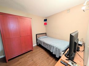 412 Harmon Cove Tower 412, Secaucus NJ 07094