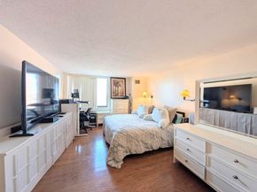 412 Harmon Cove Tower 412, Secaucus NJ 07094
