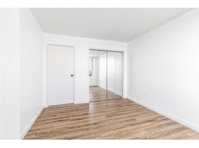 1705 Harmon Cove Tower 1705, Secaucus NJ 07094