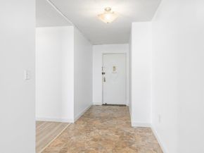 1705 Harmon Cove Tower 1705, Secaucus NJ 07094