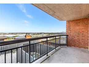 1705 Harmon Cove Tower 1705, Secaucus NJ 07094